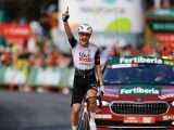 Jay Vine vince la 6a tappa della Vuelta 2025
